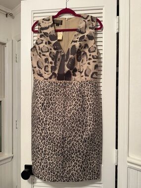 Giambattista Valli Sleeveless Leopard Print Sheath Dress - Large. NWT